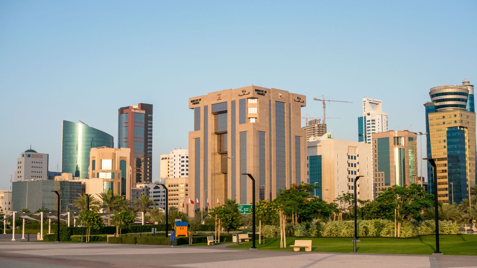 Bahrain Airport Transfer | BAH Chauffeur & Car Service