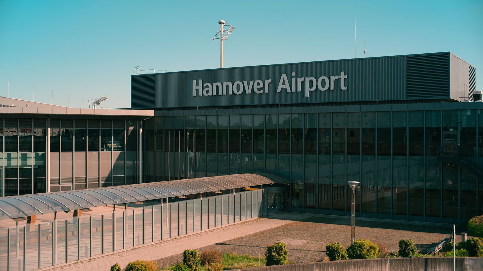 Berlin Airport Transfers | BER Chauffeur & Limousine