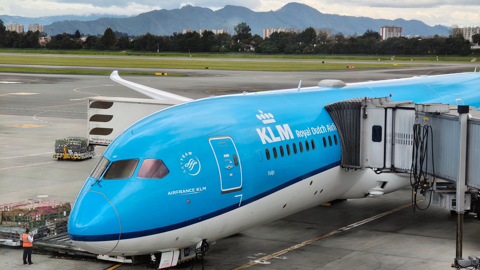 Bogota Airport Car Service | BOG El Dorado Transfers