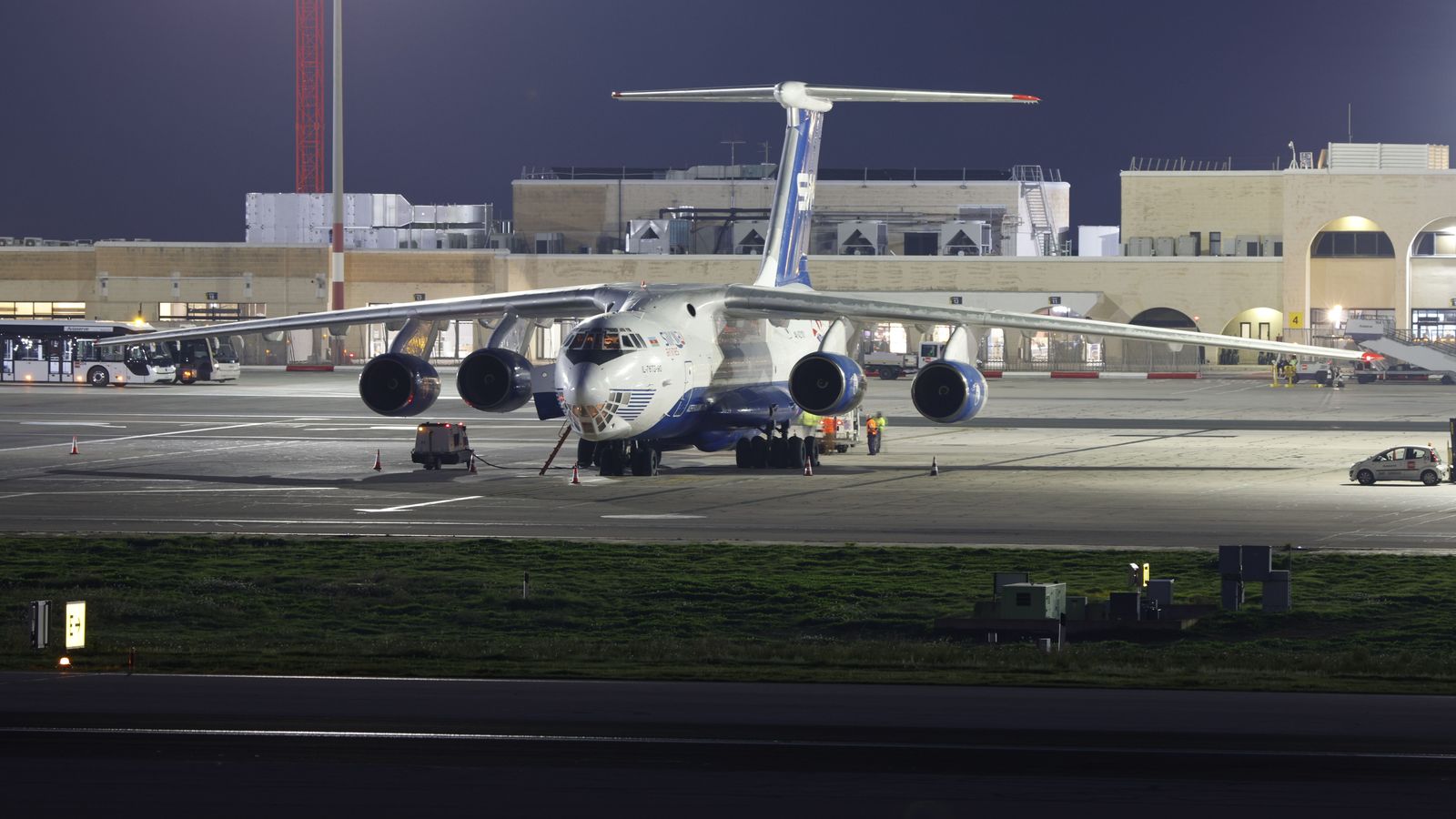 Jeddah Airport Transfer | JED King Abdulaziz Chauffeur