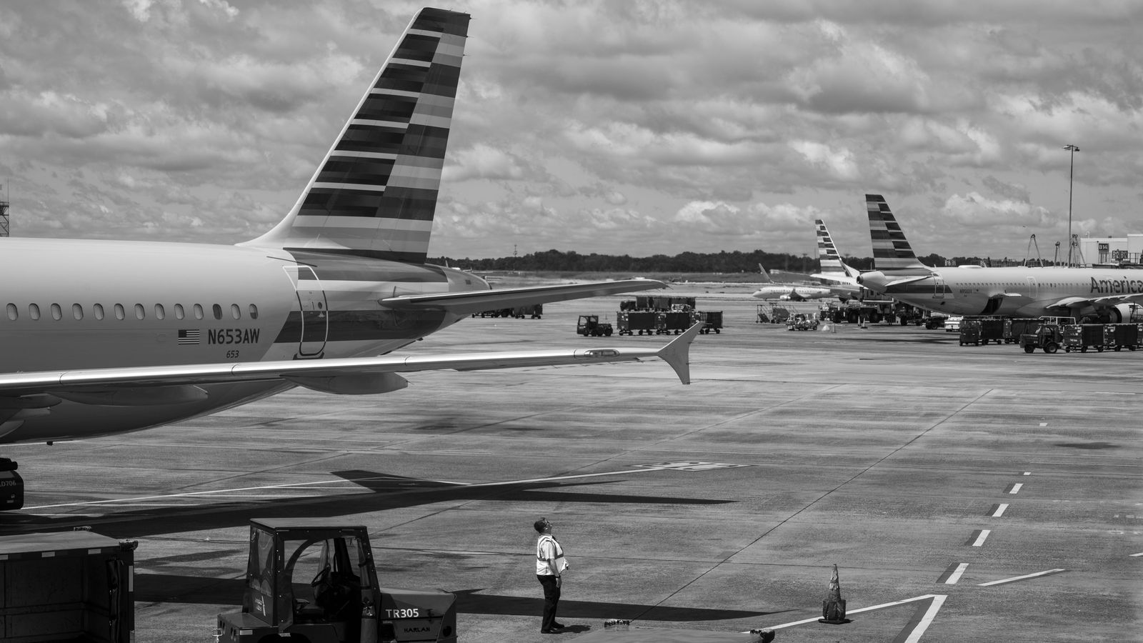 Miami Airport Car Service | MIA Chauffeur & Limo Transfers
