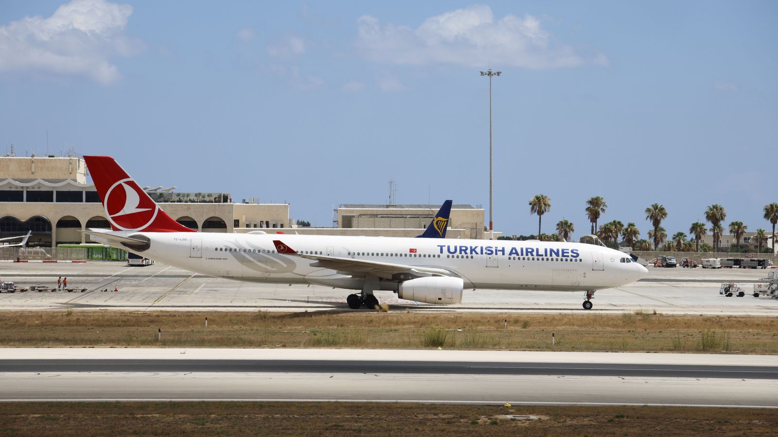 Tel Aviv Airport Transfer | Ben Gurion TLV Chauffeur
