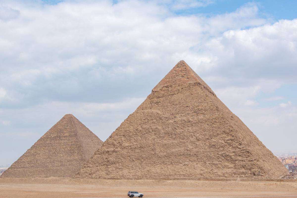 Road toward the Giza Pyramids on the western edge of Cairo