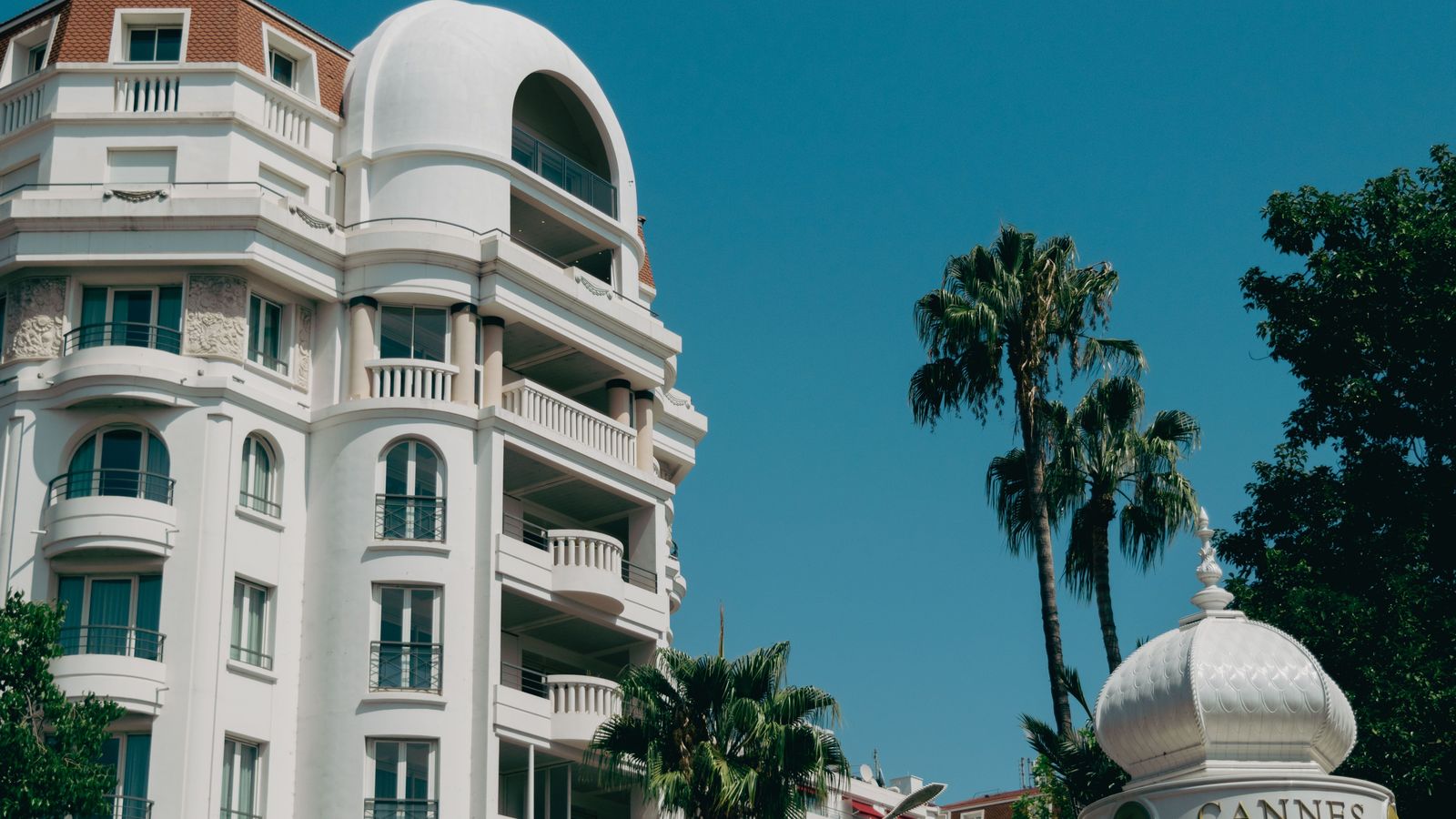 Chauffeur Service Cannes | Festival, MIPIM & Airport Cars