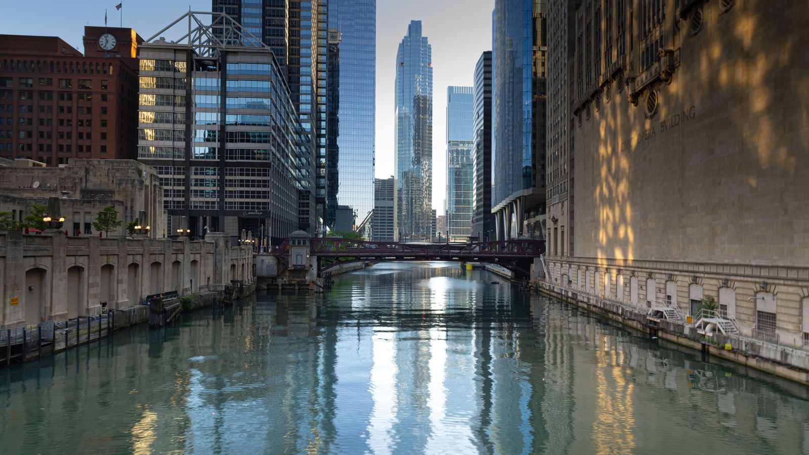Black Car Service Chicago | O'Hare & Midway Chauffeurs