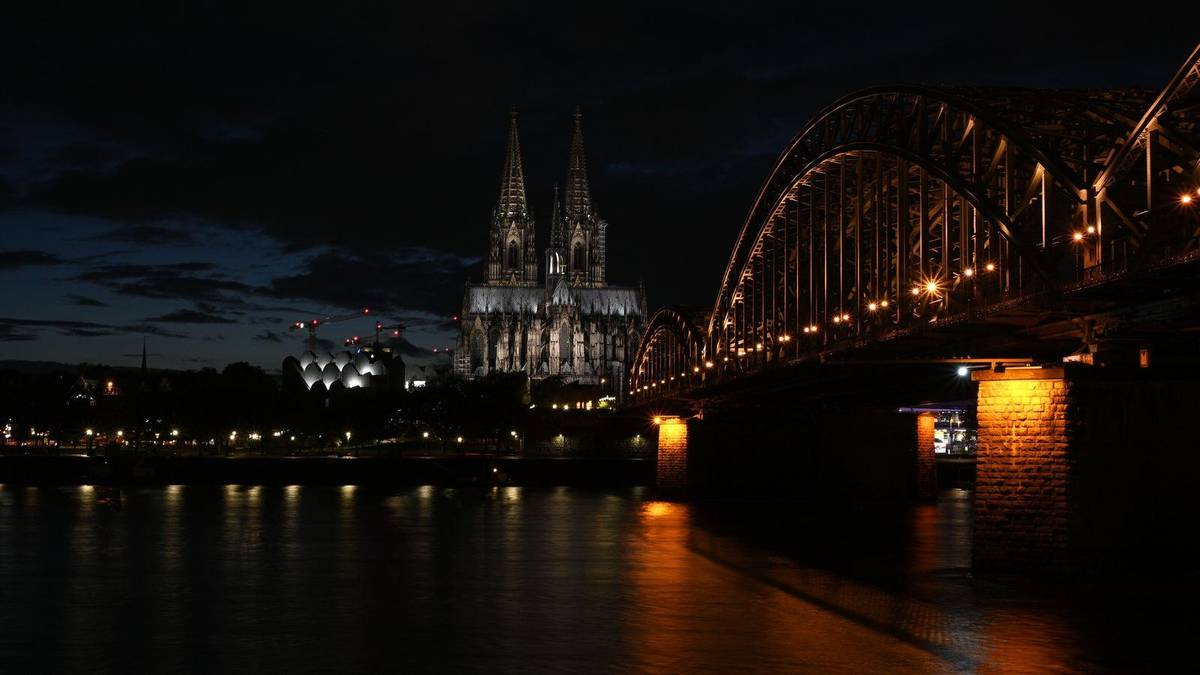 Chauffeur service in Cologne: CGN airport transfers, Koelnmesse and Rhine-region cars