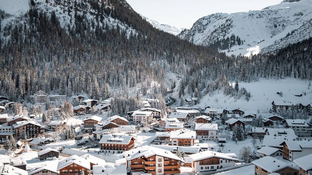 Courchevel Transfer | Geneva, Chambery & Lyon Chauffeurs