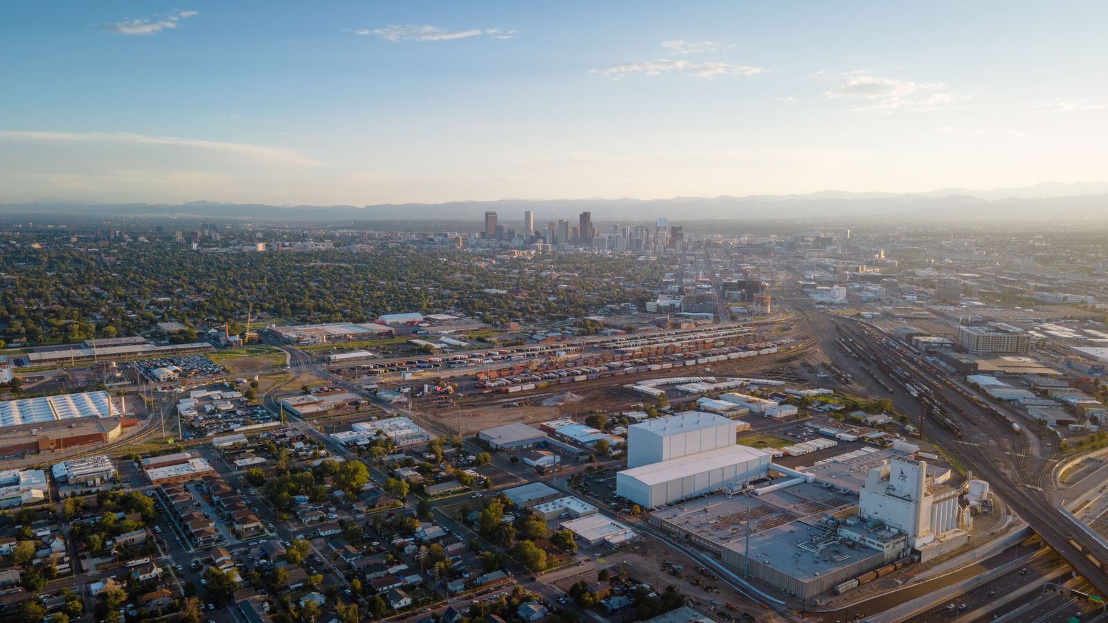 Black Car Service Denver | DEN Airport & Mountain Transfers