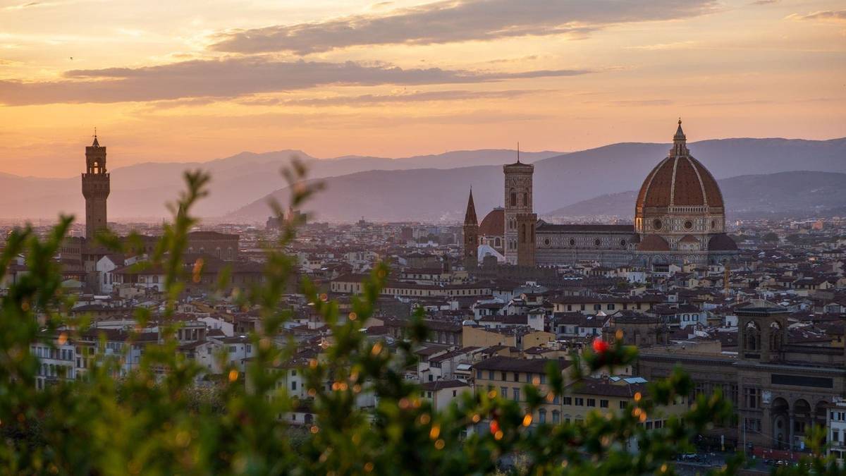 Chauffeur Service Florence | FLR, Pisa & Bologna Transfers
