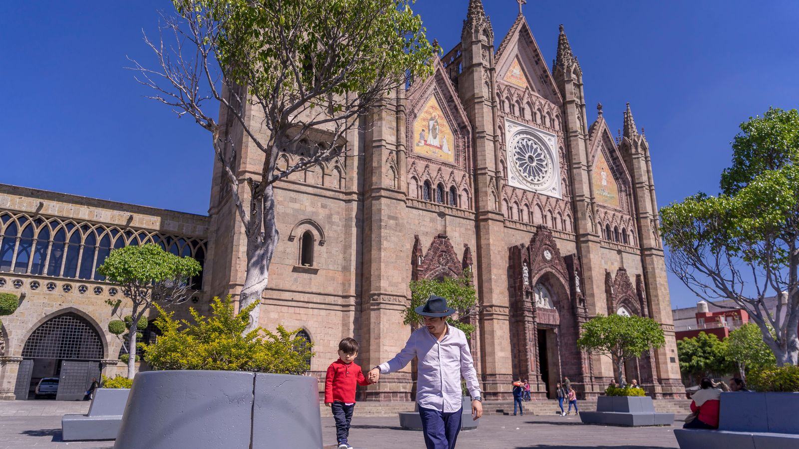 Chauffeur Service Guadalajara | GDL Airport & Tequila Trips