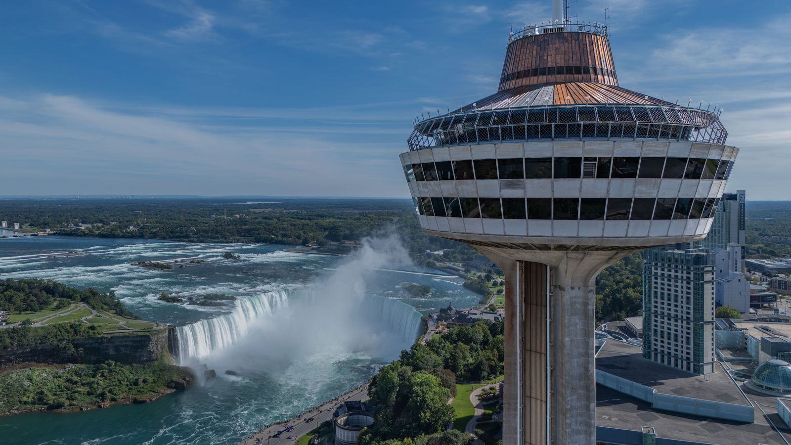 Chauffeur Service Hamilton ON | YHM & Pearson Airport Cars