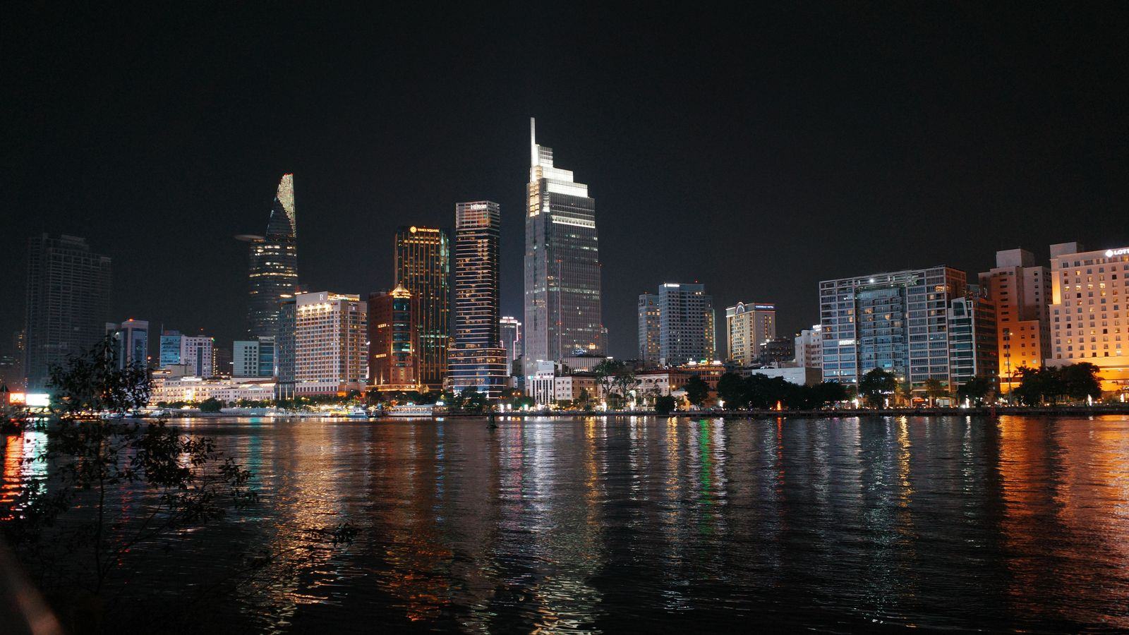 Chauffeur Service Ho Chi Minh City | SGN Airport Transfers