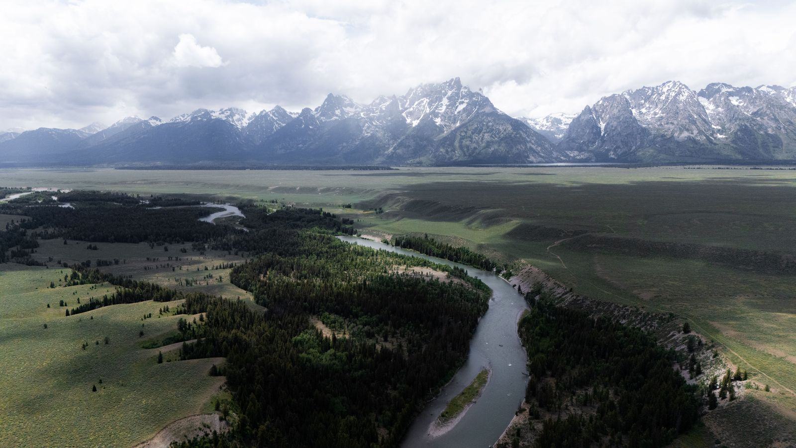 Chauffeur Service Jackson Hole | JAC Airport & Teton Village