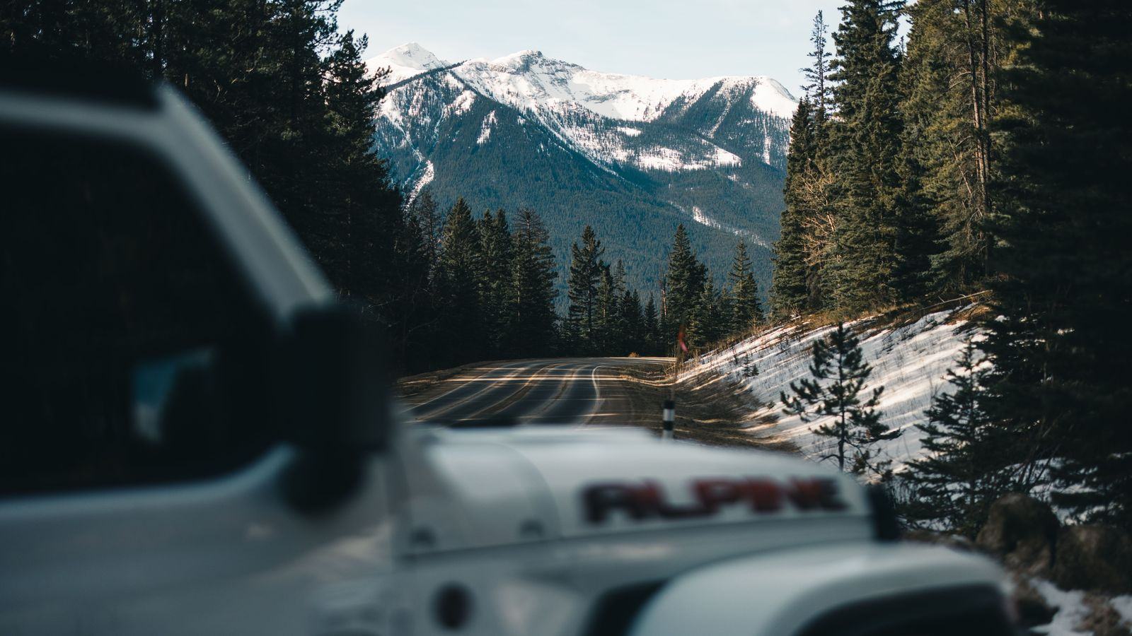 Chauffeur Service Jasper | YEG Transfers & National Park