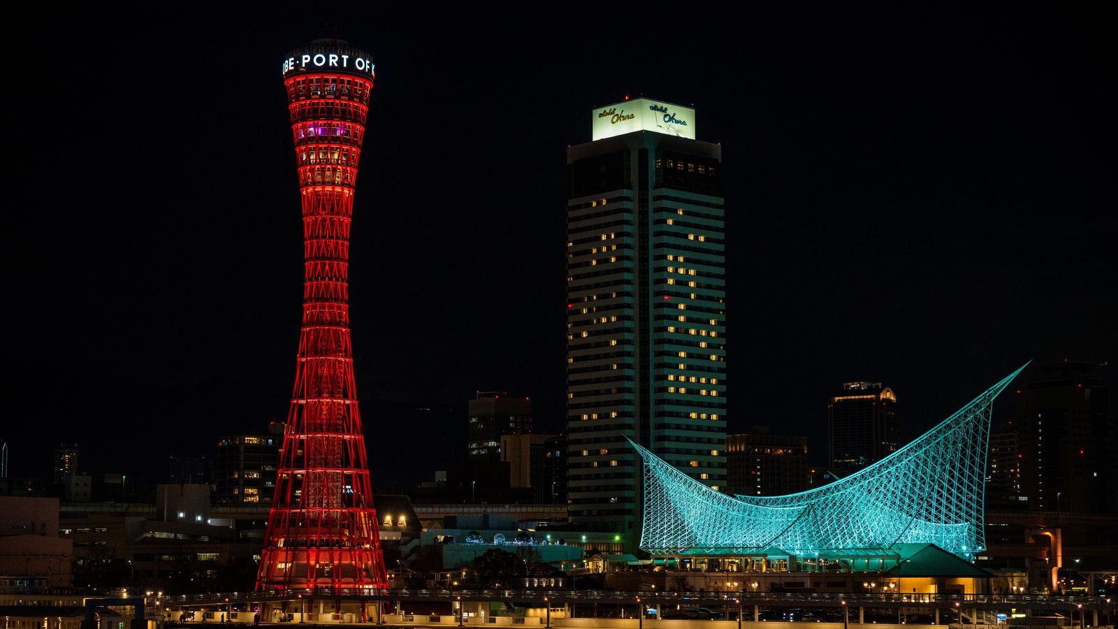 Chauffeur service in Kobe: airport transfers, cruise port pickups and black cars