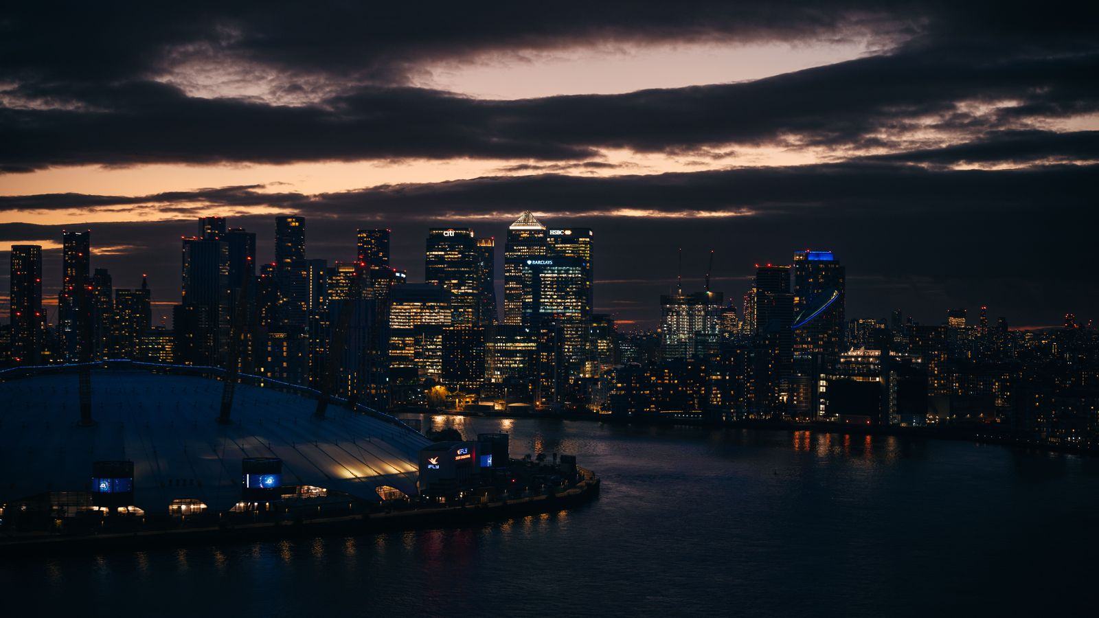 Chauffeur Service London Ontario | YXU & Pearson Transfers