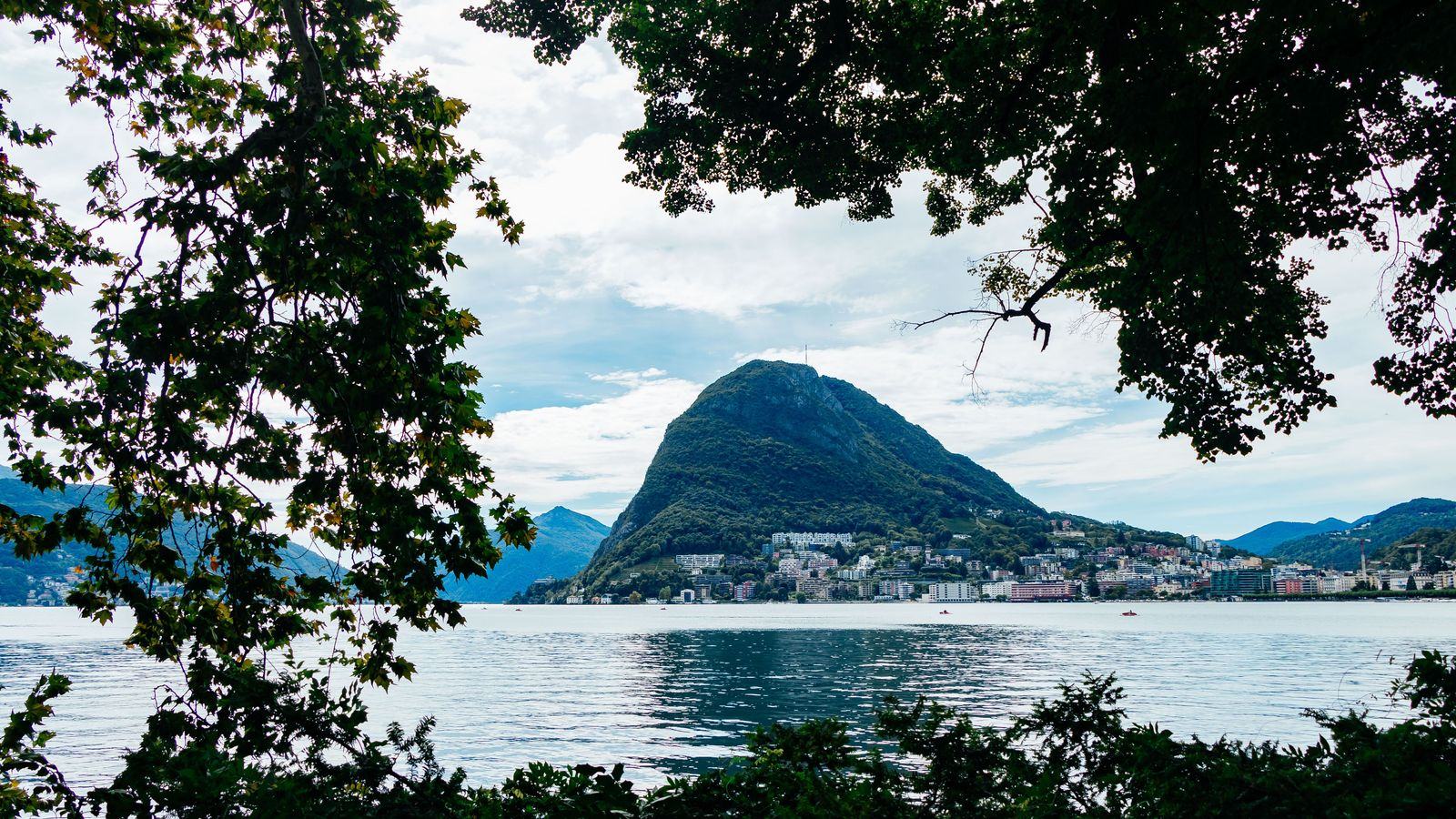 Chauffeur Service Lugano | Milan Malpensa & Zurich Transfers