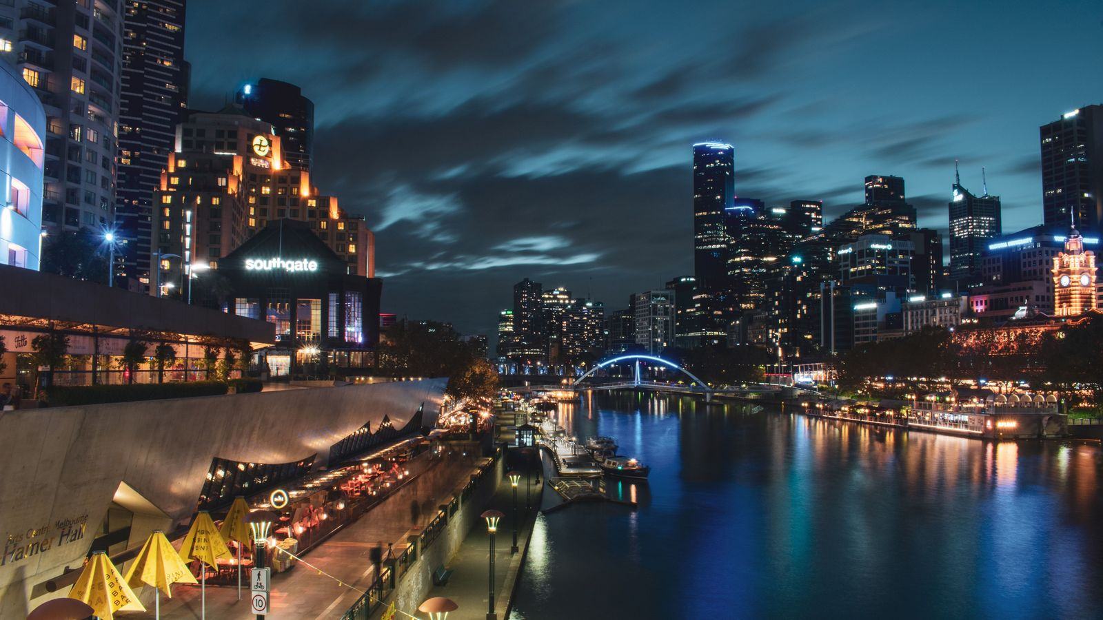 Chauffeur Service Melbourne | Tullamarine & Event Cars