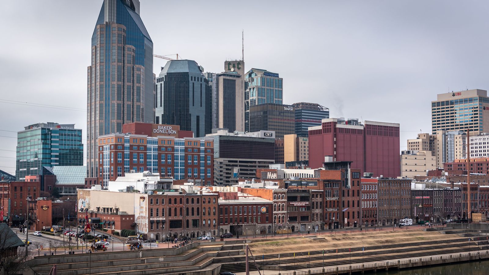 Limo Service Nashville | BNA Car Service & Chauffeurs
