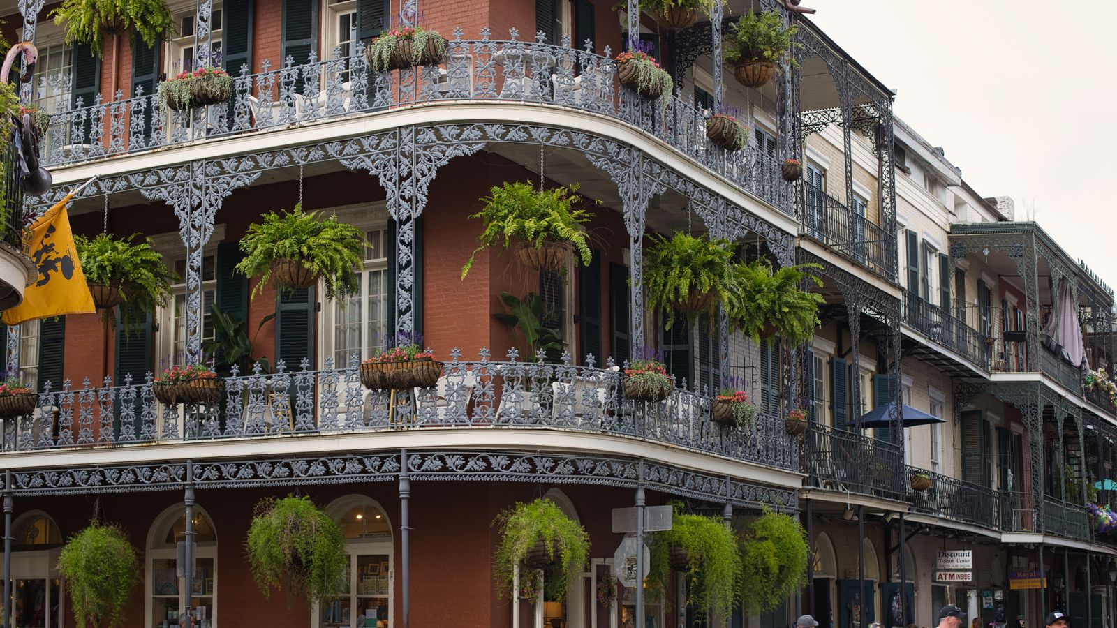 Black Car Service New Orleans | MSY Airport & Cruise Cars
