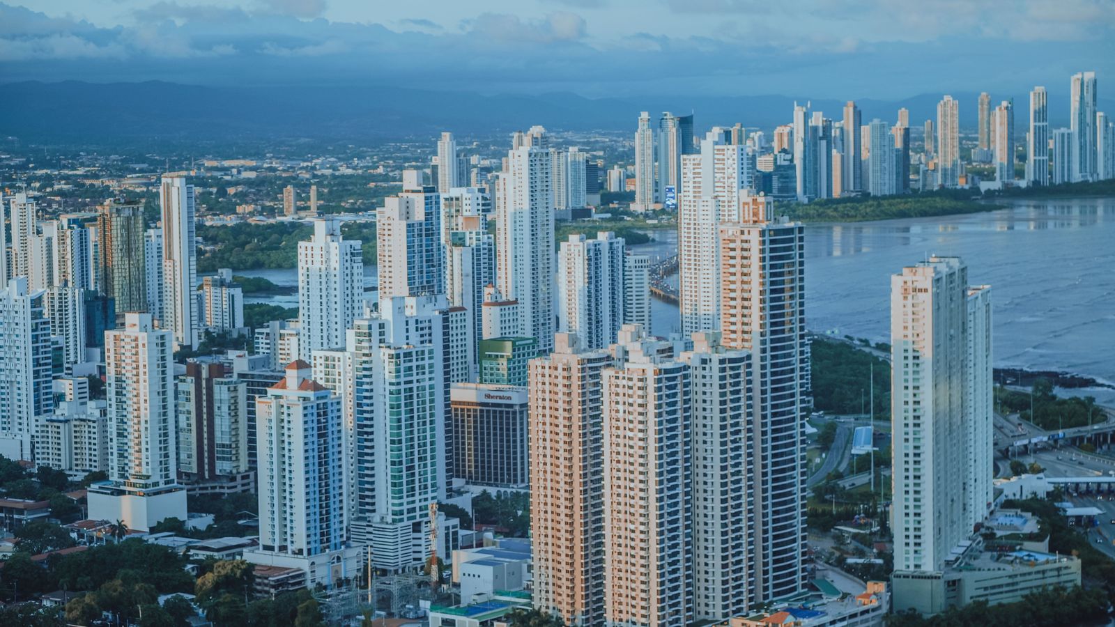 Chauffeur Service Panama City | Tocumen PTY & Canal Cars