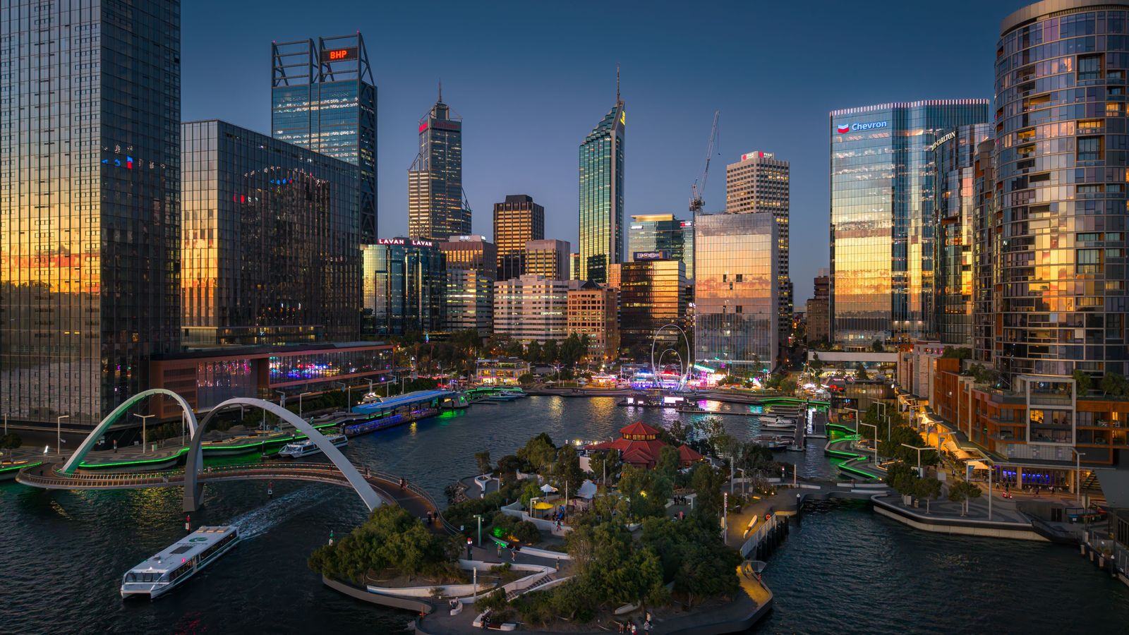 Chauffeur Service Perth | Airport Transfers & Fremantle Cars