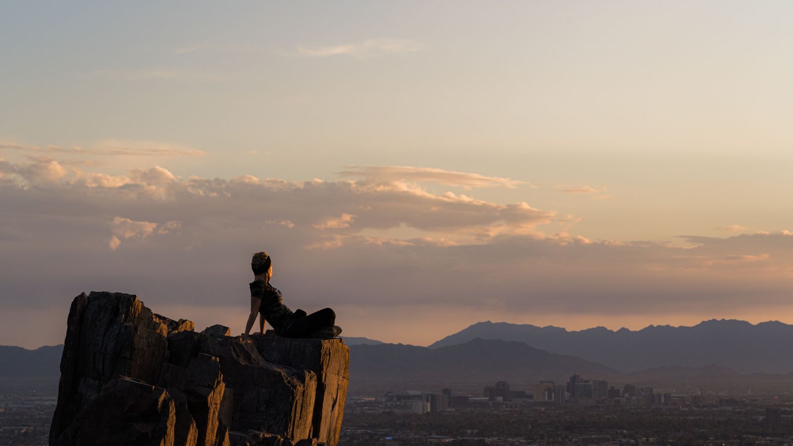 Limo service in Phoenix: Sky Harbor airport, Scottsdale and the Valley