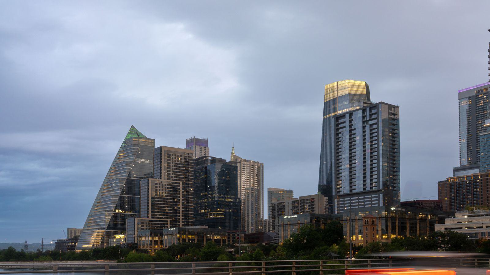Chauffeur service in Plano: DFW and Love Field transfers and corporate car service