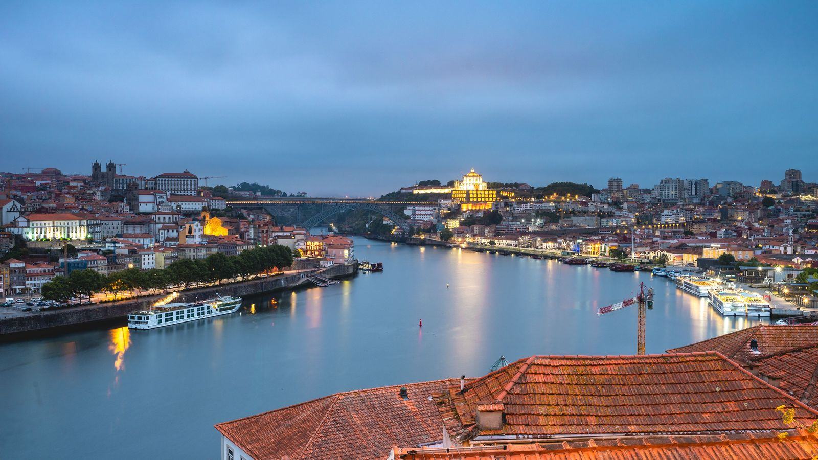 Chauffeur Service Porto | Airport, Leixões & Douro Cars