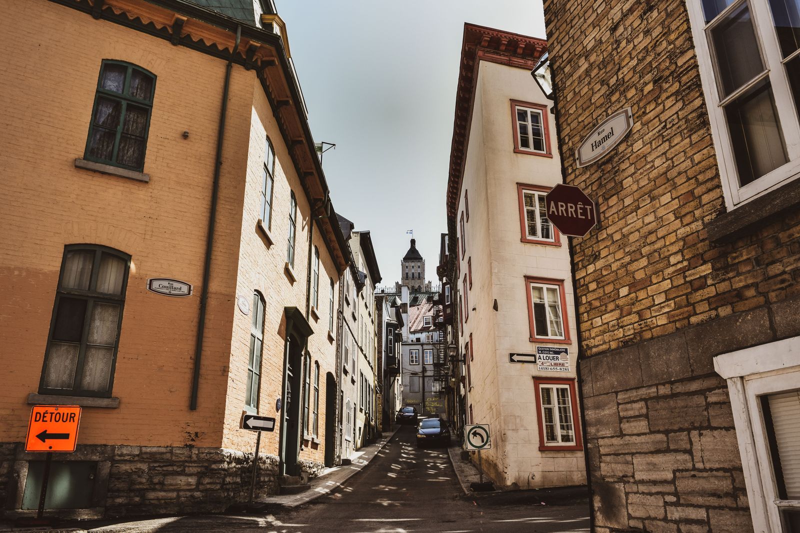 A cobblestone street in Old Quebec in winter