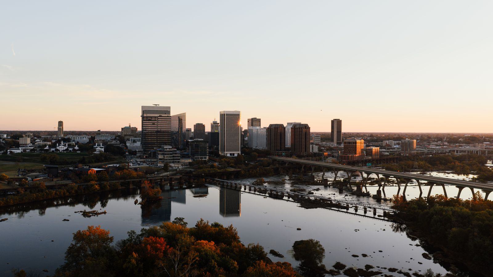 Chauffeur Service Richmond VA | RIC Airport Black Cars