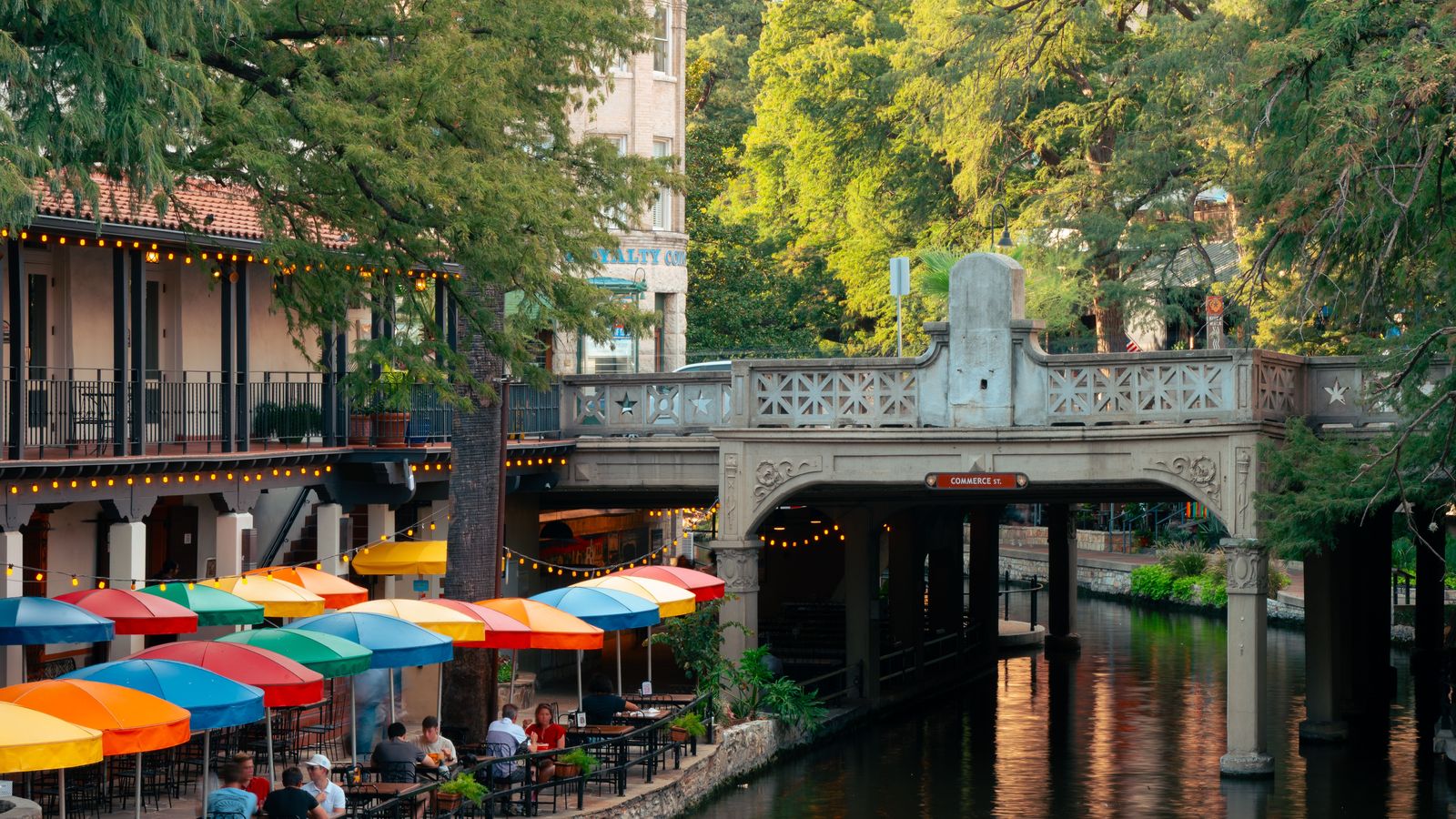 Black Car Service San Antonio | SAT Airport & River Walk