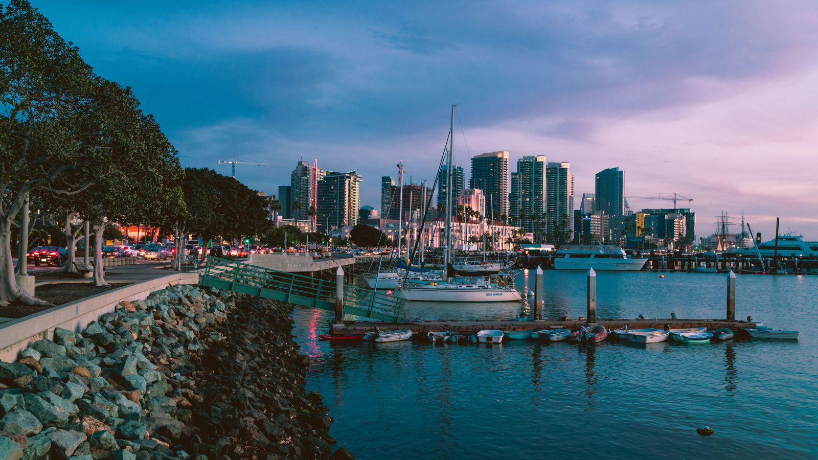 Chauffeur Service San Diego | SAN Airport & Cruise Transfers