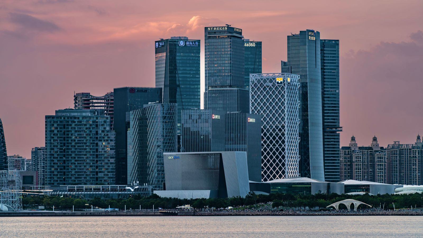 Chauffeur Service Shenzhen | Bao'an Airport & HK Border