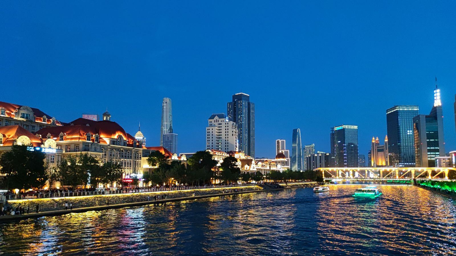 Chauffeur service in Tianjin: cruise port transfers, Binhai Airport and Beijing cars