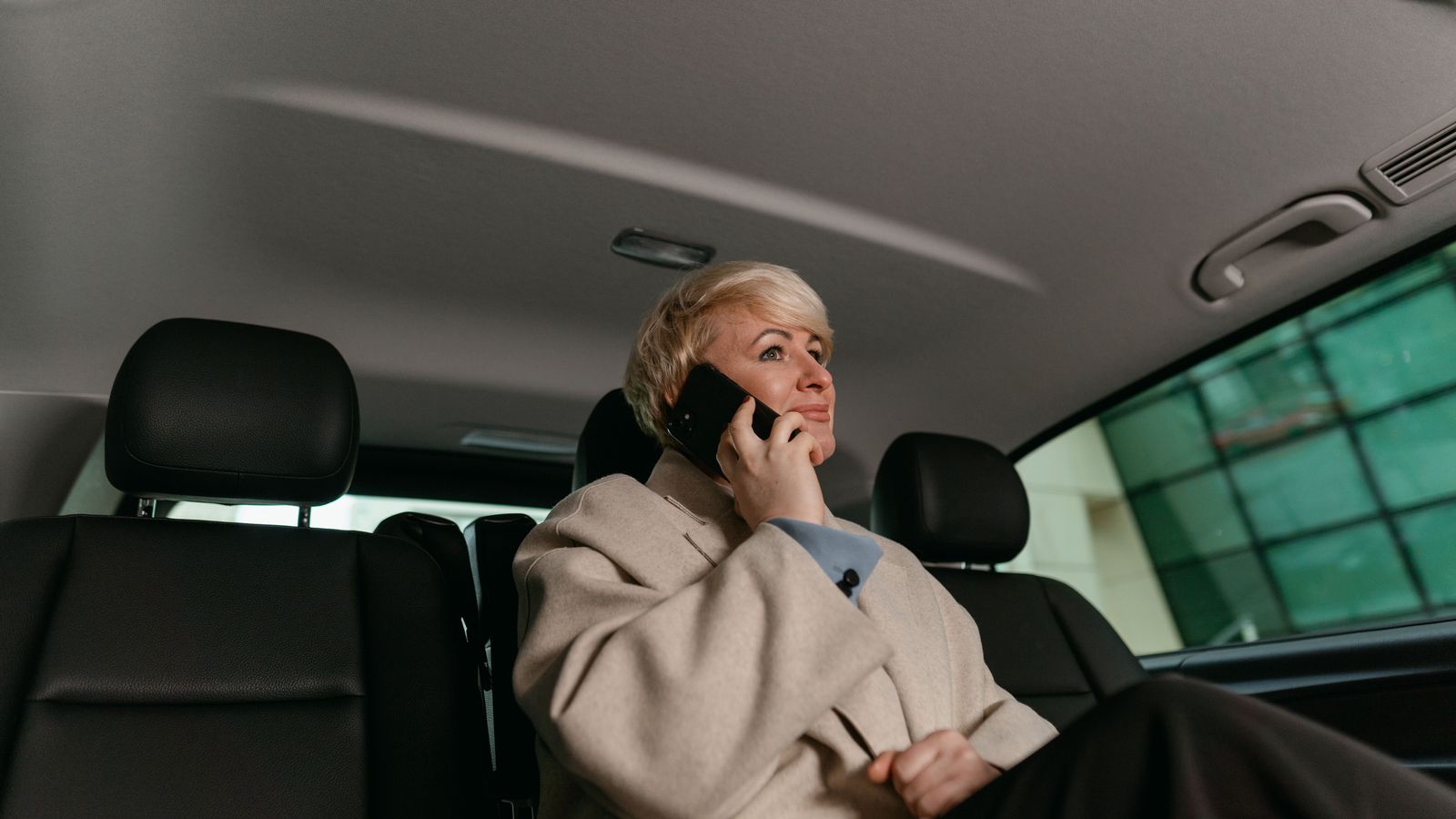 Chauffeur Rates | Fixed Fares, Hourly & Airport Pricing