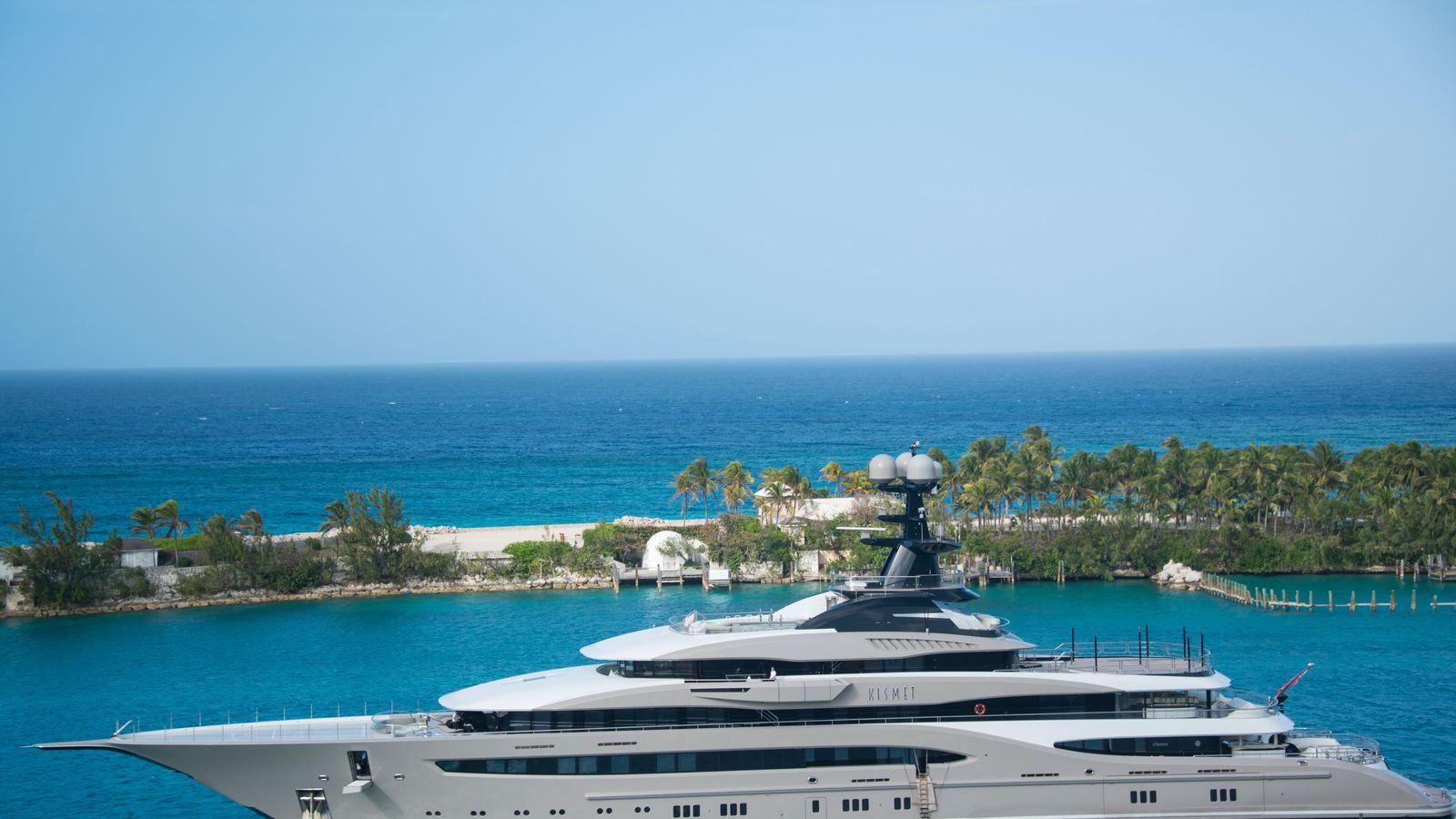 Nassau Private Jet Car Service | NAS FBO Chauffeur