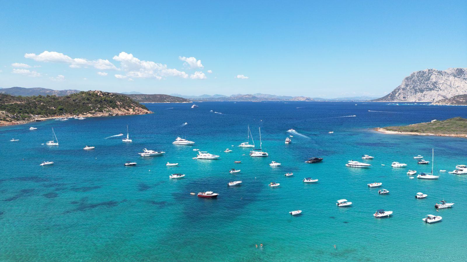 Olbia private jet car service: Eccelsa Aviation transfers to Porto Cervo and the Costa Smeralda