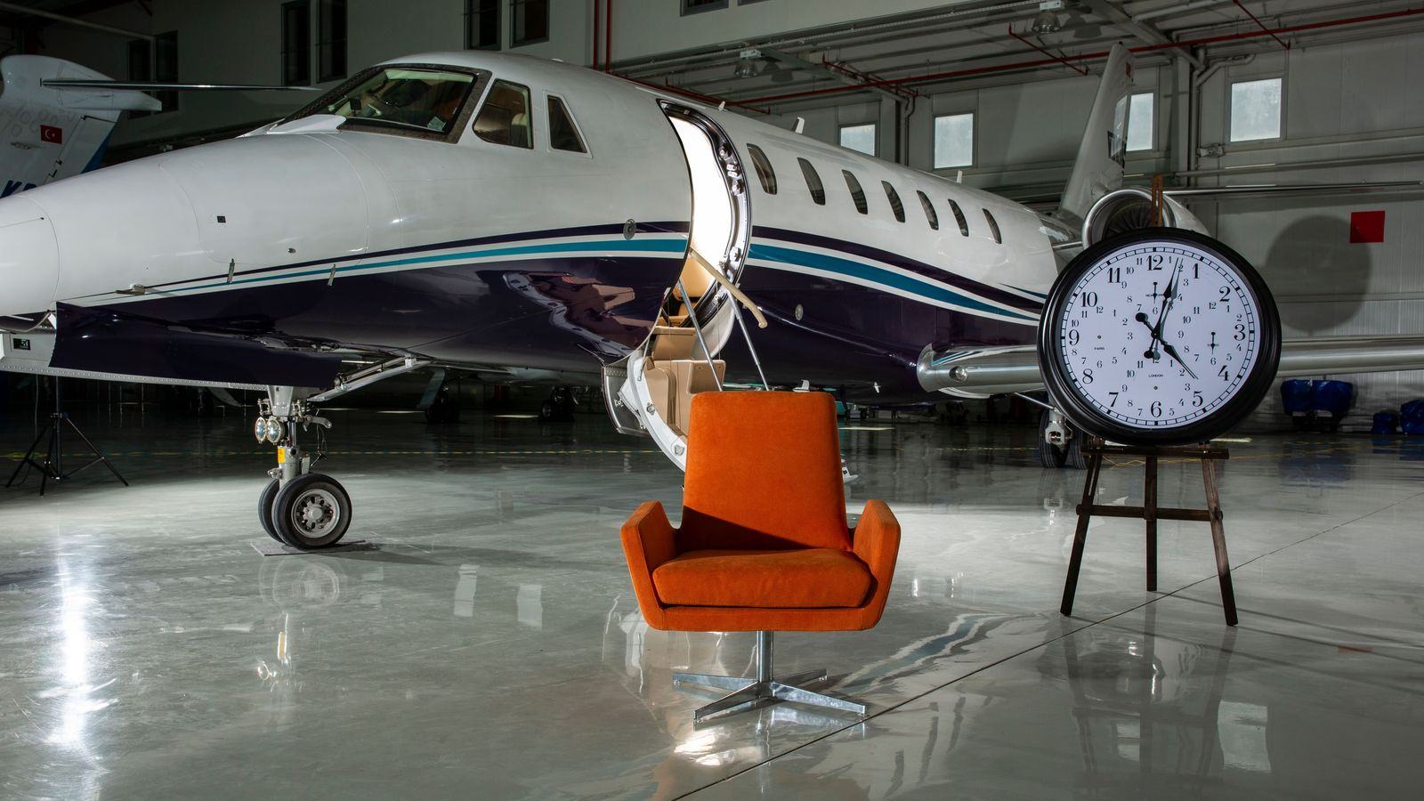 Paris Le Bourget Chauffeur | LBG Private Jet Car Service