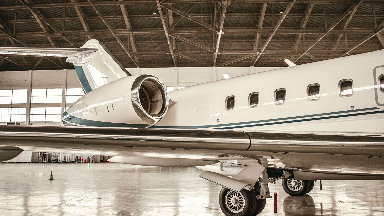 Vancouver YVR FBO car service for private jet arrivals
