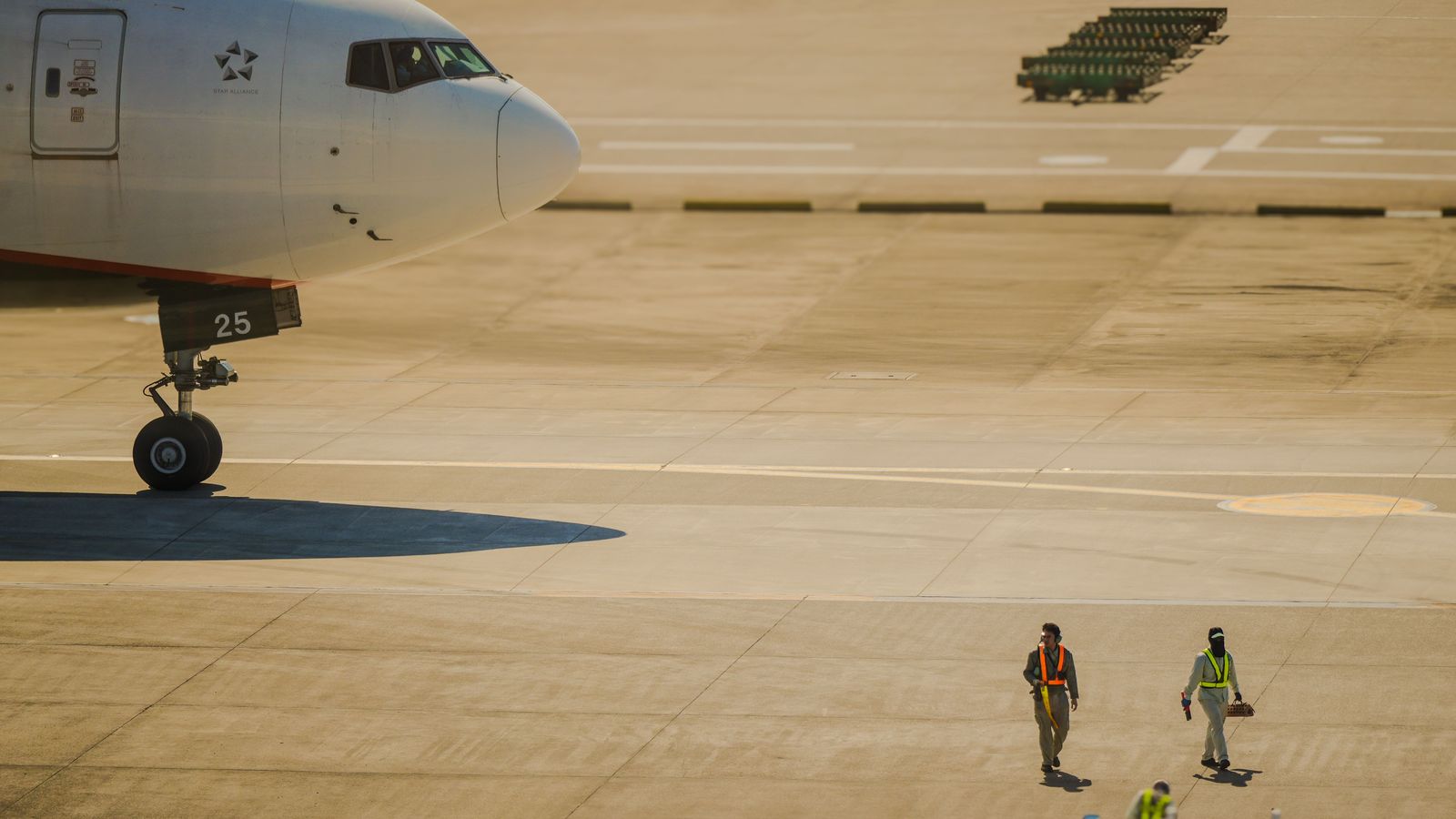 Airlines & crew transportation