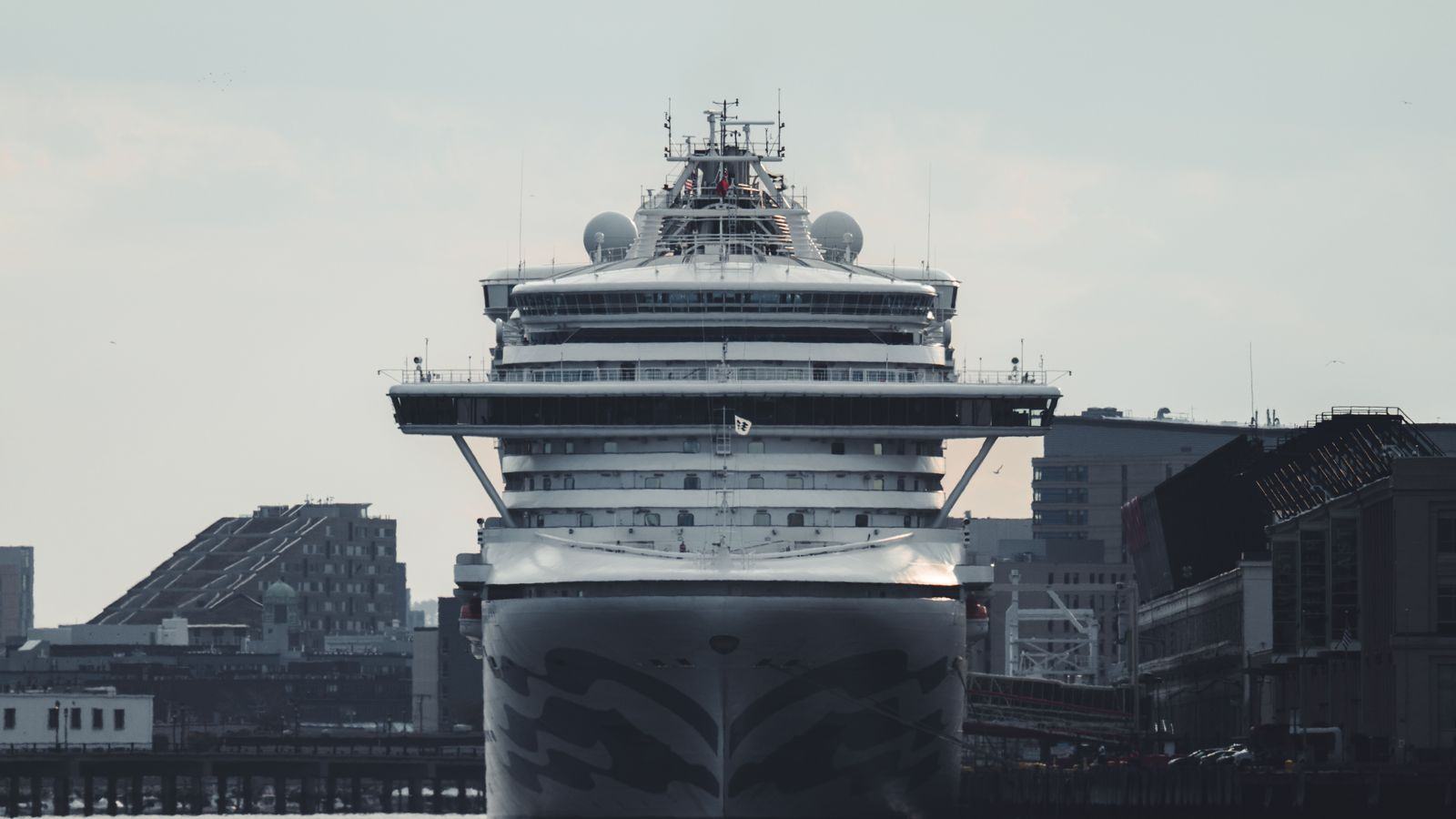 Brooklyn Cruise Terminal car service: private transfers to Pier 12, Red Hook