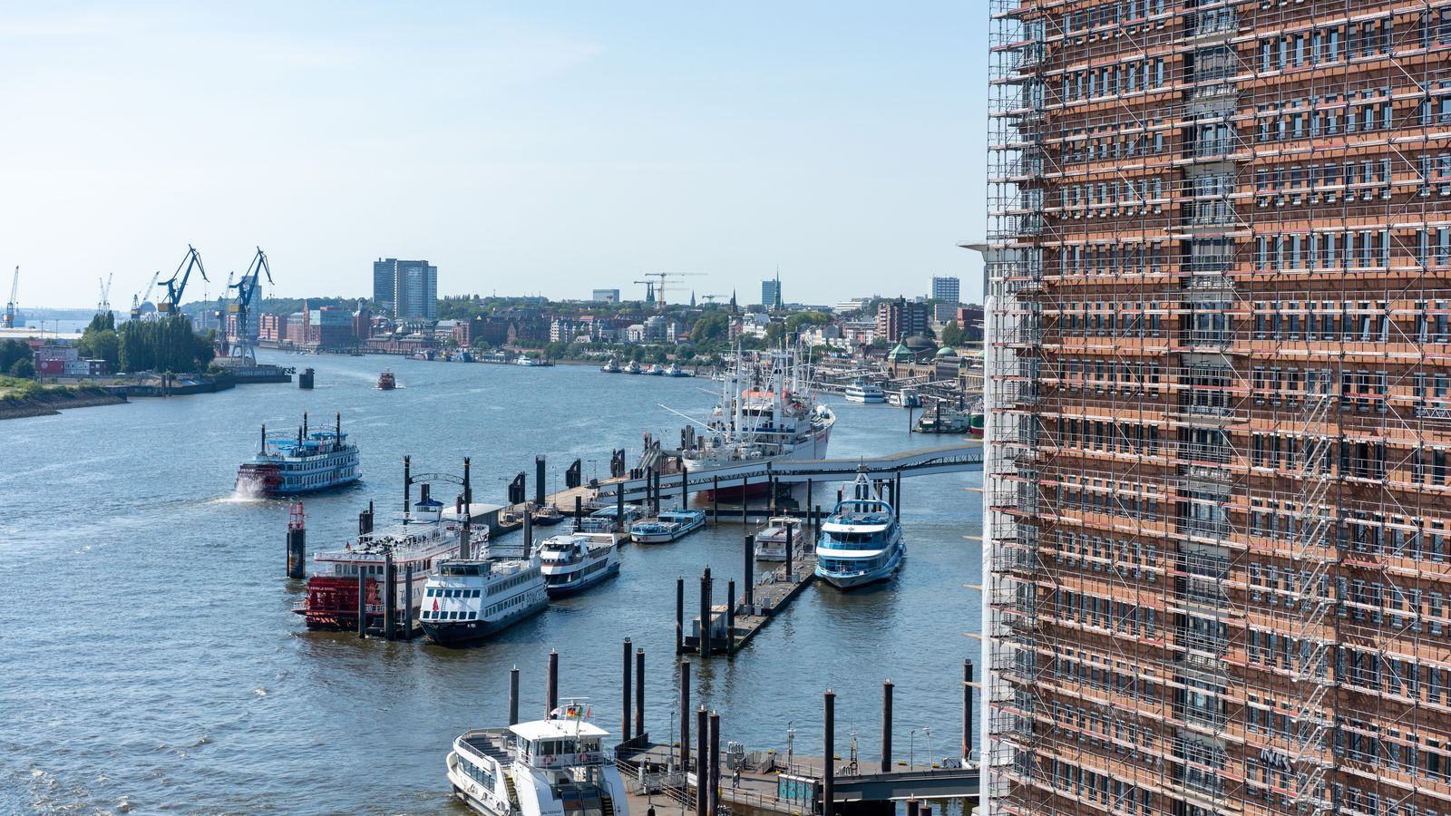 Hamburg Cruise Center Transfers | Airport to Ship Chauffeur
