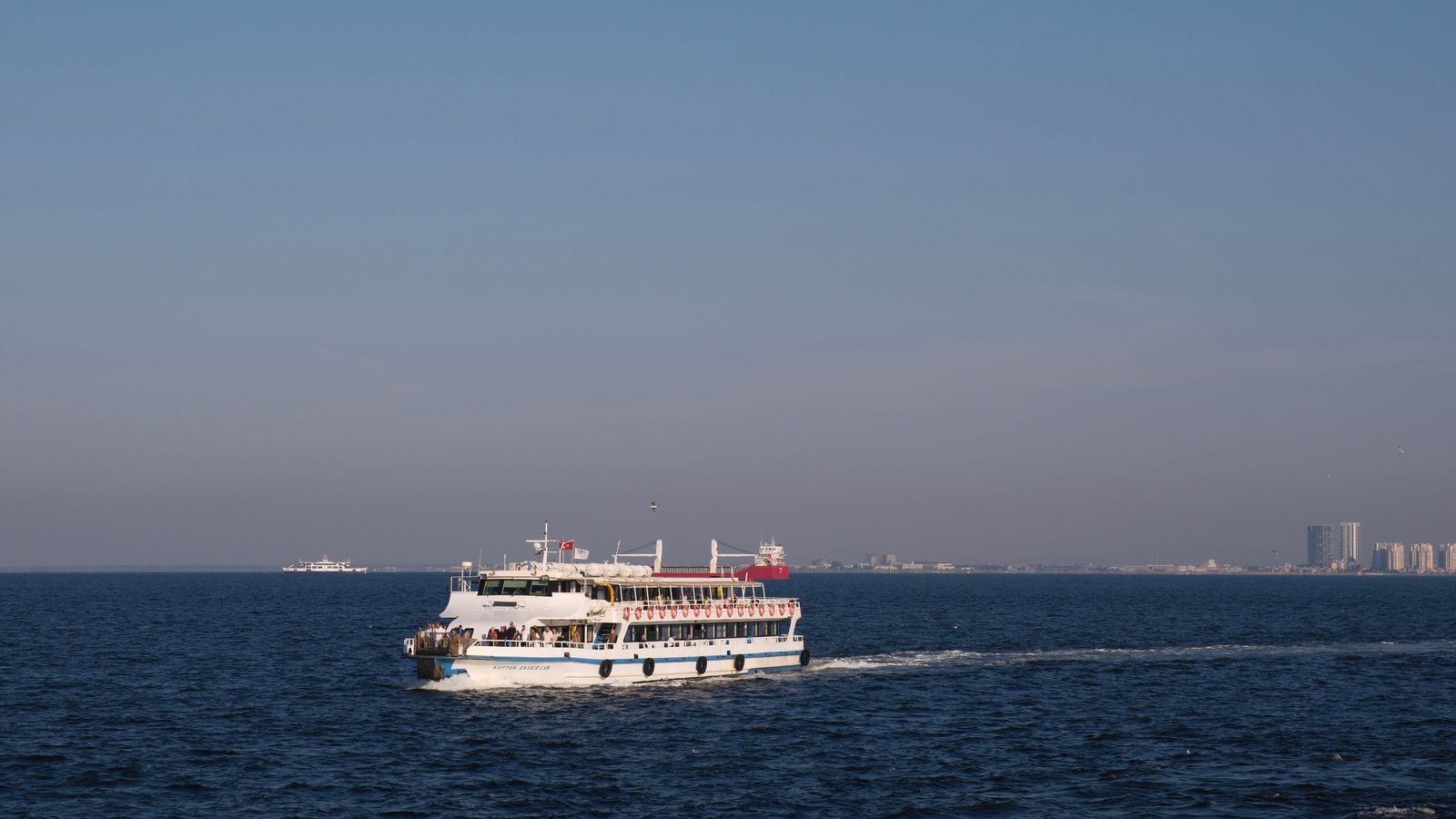 Mina Rashid Cruise Transfers | Dubai Cruise Terminal to DXB