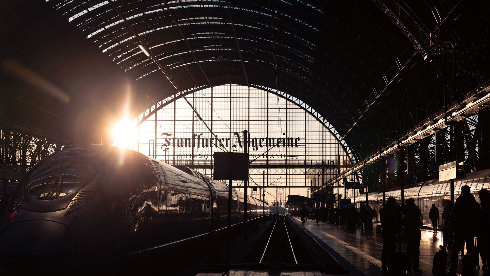 Frankfurt Hbf Chauffeur | Car Service to FRA & Messe