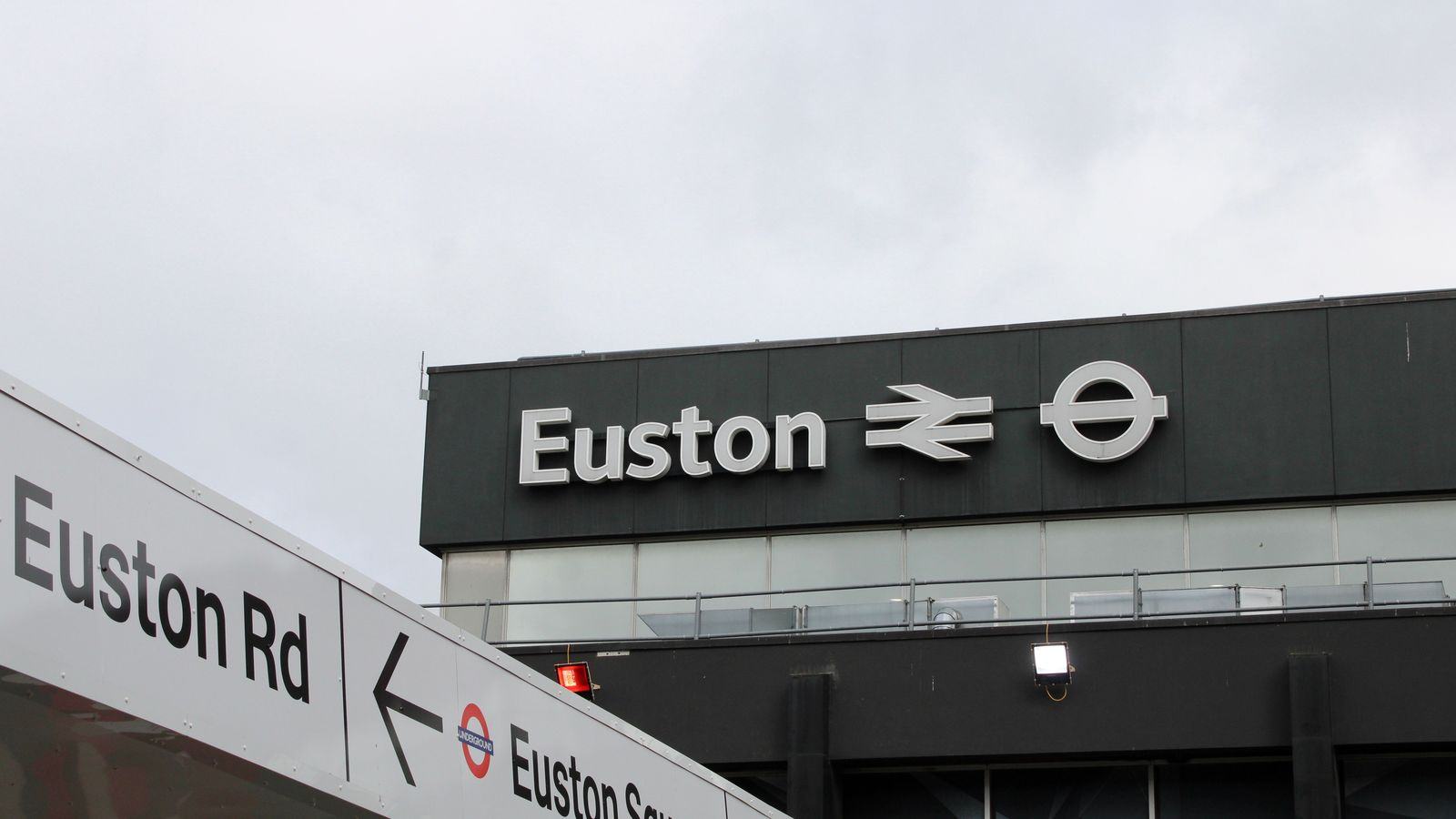 London Euston chauffeur: car service for West Coast Main Line arrivals