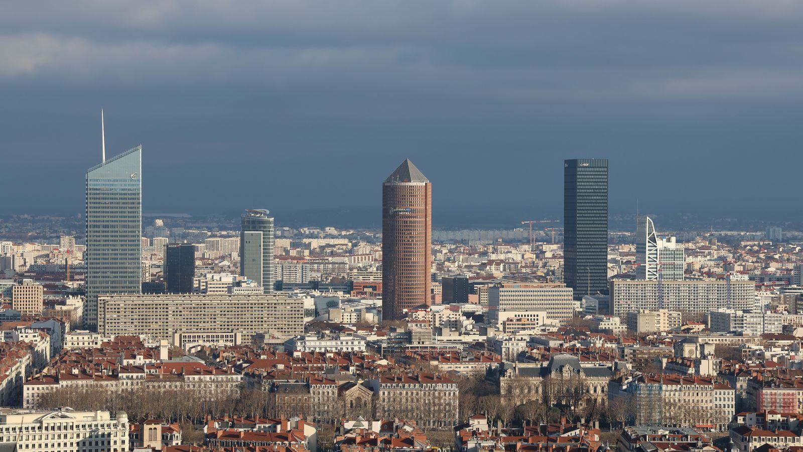 Lyon Part-Dieu Chauffeur | Cars to Saint-Exupéry & the Alps