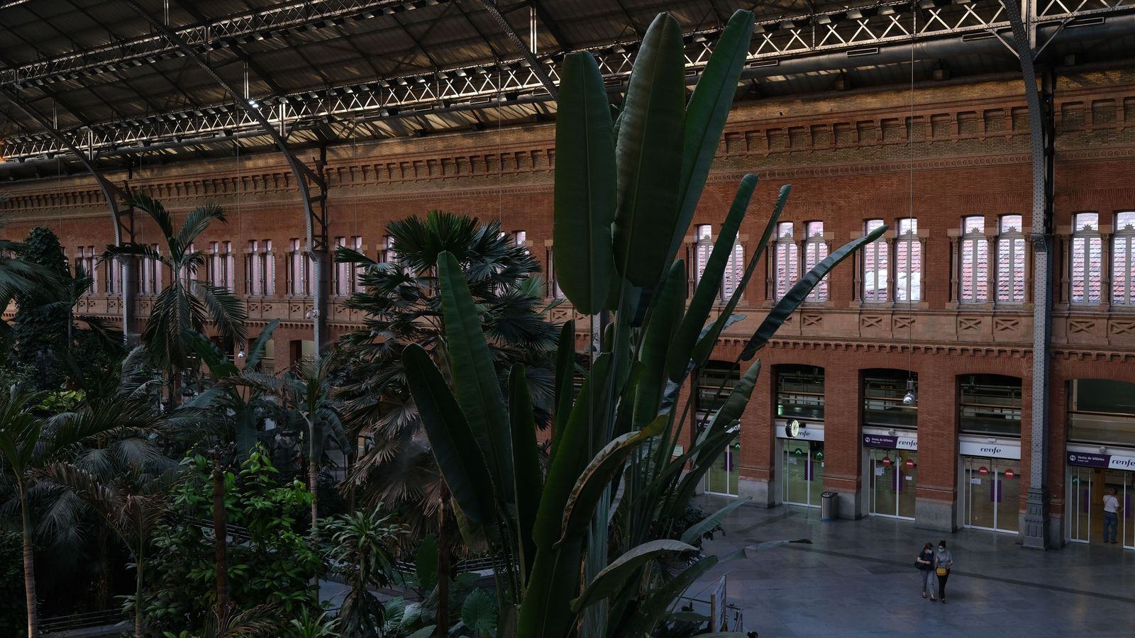 Madrid Atocha chauffeur: fixed-fare cars from Puerta de Atocha
