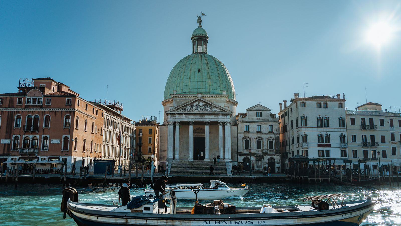 Venezia Santa Lucia Chauffeur | Piazzale Roma Car Service