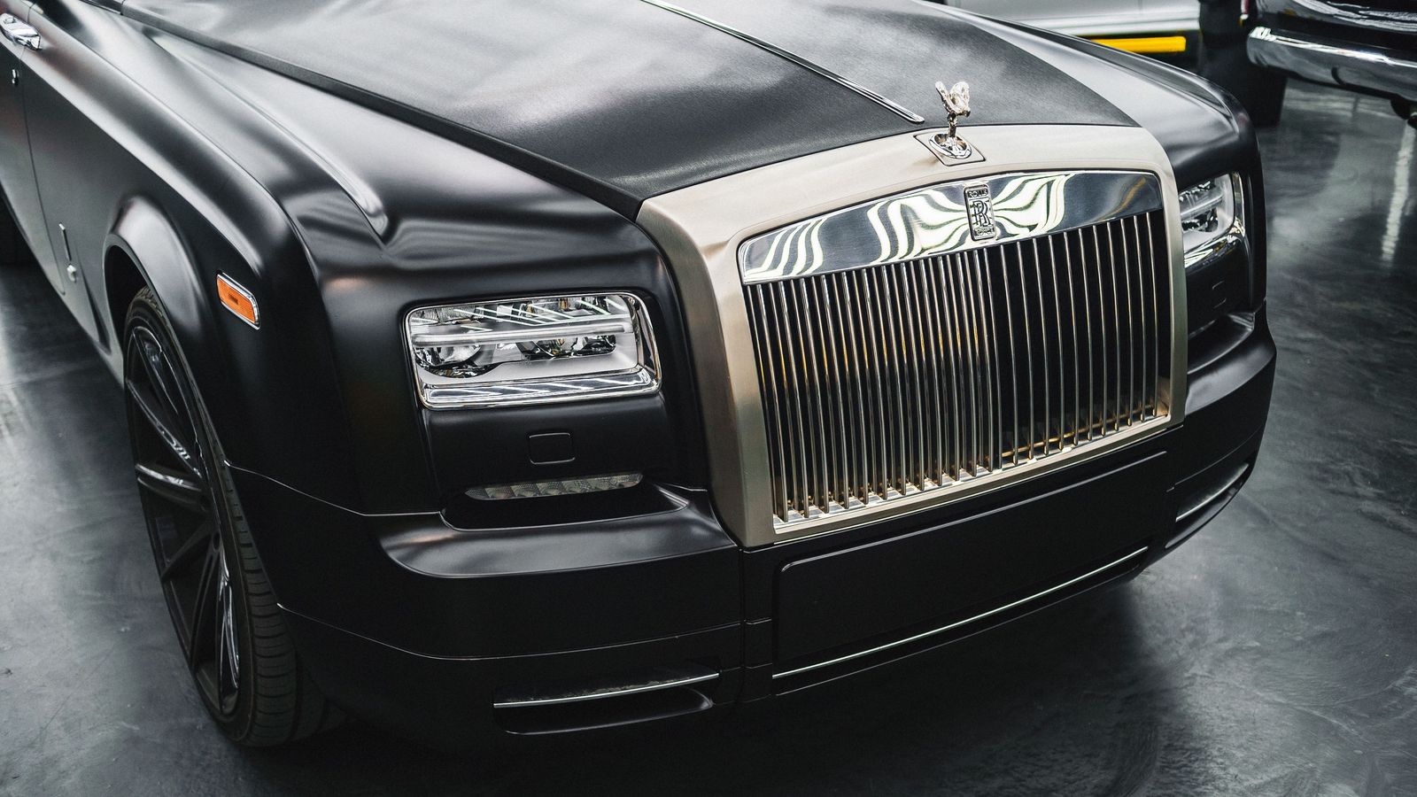 Luxury chauffeur service